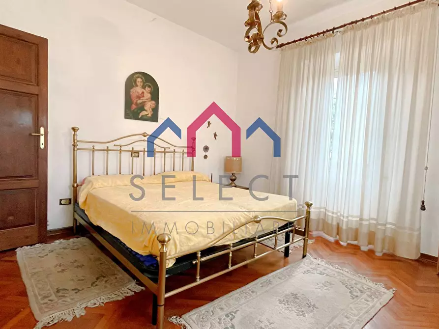 Immagine 31 di Villa in vendita  a Piazza Al Serchio