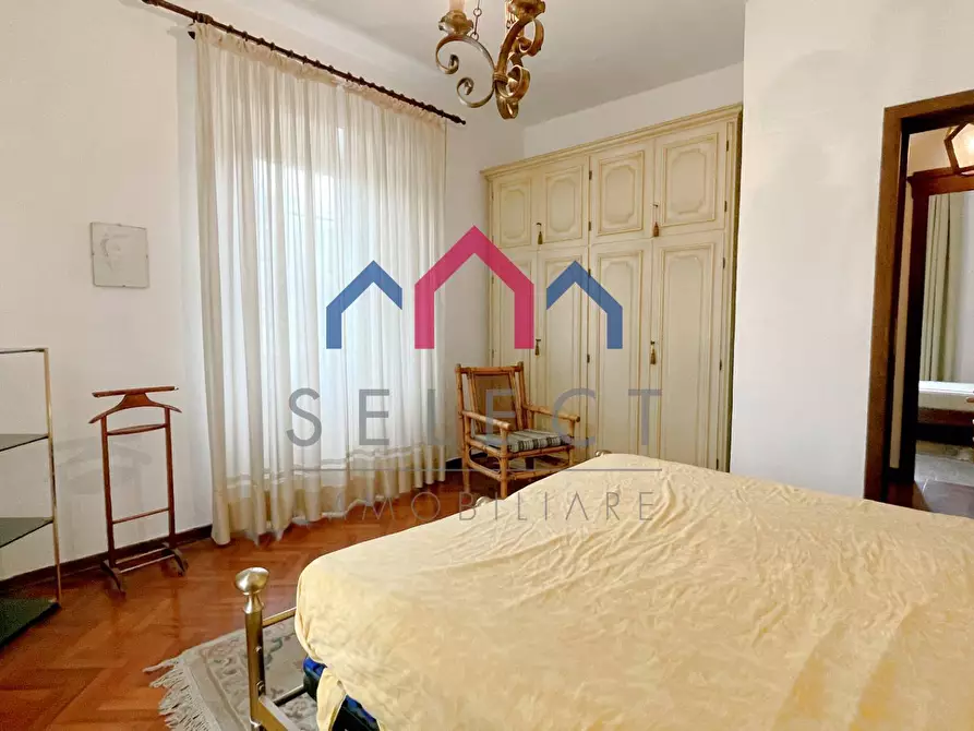 Immagine 33 di Villa in vendita  a Piazza Al Serchio