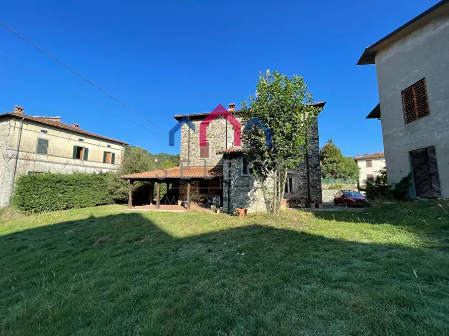 Immagine 63 di Villa in vendita  a Piazza Al Serchio