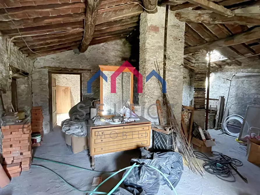 Immagine 50 di Casa semindipendente in vendita  a Borgo A Mozzano