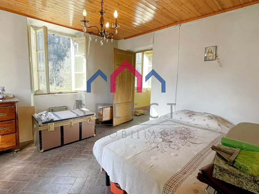 Immagine 46 di Casa semindipendente in vendita  a Borgo A Mozzano