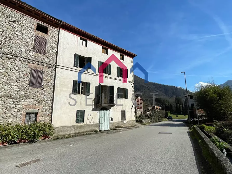 Immagine 64 di Casa semindipendente in vendita  a Borgo A Mozzano
