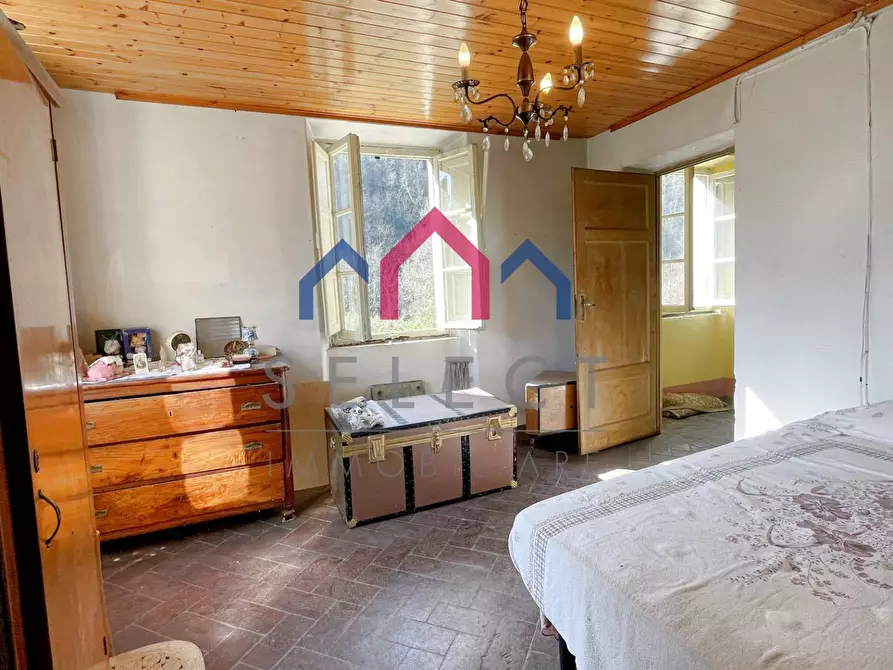 Immagine 47 di Casa semindipendente in vendita  a Borgo A Mozzano