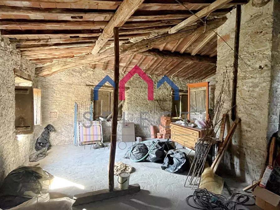 Immagine 56 di Casa semindipendente in vendita  a Borgo A Mozzano