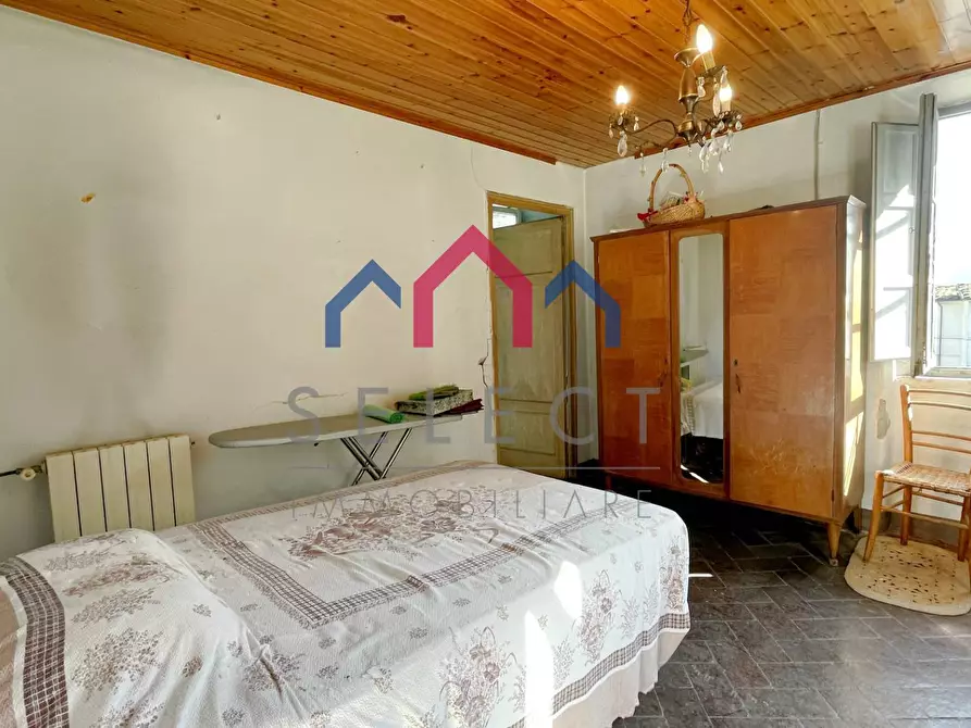 Immagine 43 di Casa semindipendente in vendita  a Borgo A Mozzano