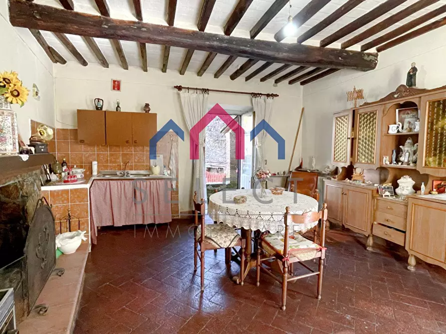 Immagine 19 di Casa semindipendente in vendita  a Borgo A Mozzano