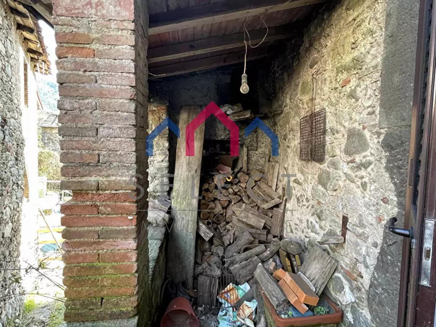Immagine 28 di Casa semindipendente in vendita  a Borgo A Mozzano