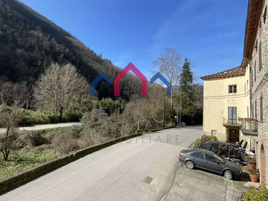Immagine 16 di Casa semindipendente in vendita  a Borgo A Mozzano