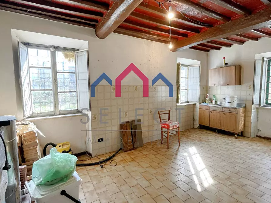 Immagine 5 di Casa semindipendente in vendita  a Borgo A Mozzano