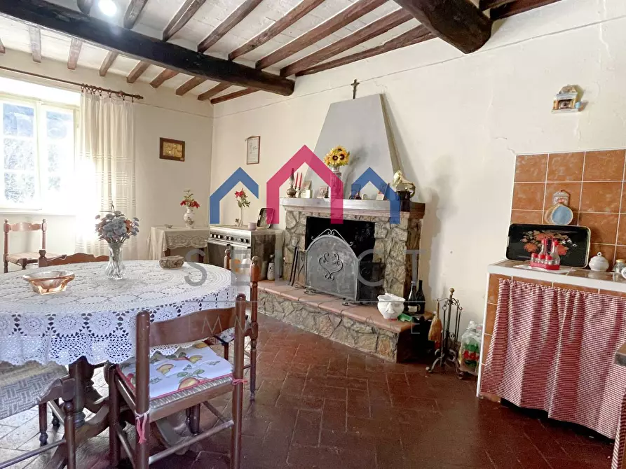 Immagine 21 di Casa semindipendente in vendita  a Borgo A Mozzano