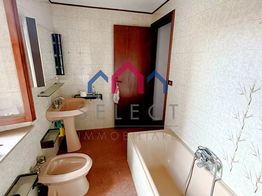 Immagine 18 di Casa semindipendente in vendita  a Villa Basilica