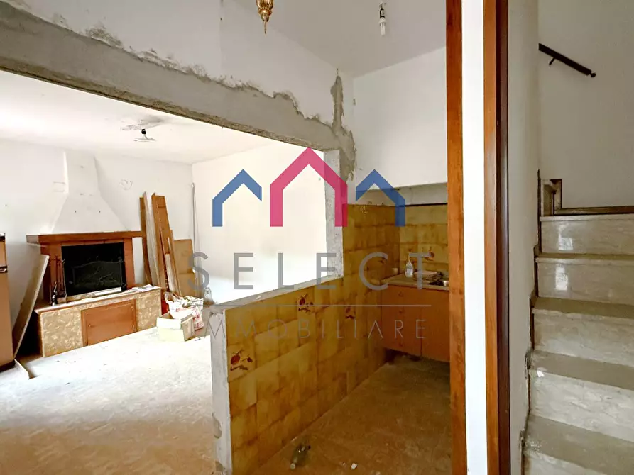 Immagine 8 di Casa semindipendente in vendita  a Villa Basilica