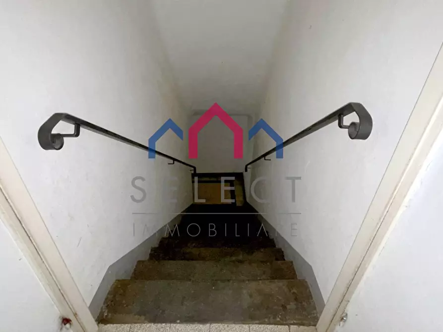 Immagine 8 di Palazzo in vendita  a Bagni Di Lucca