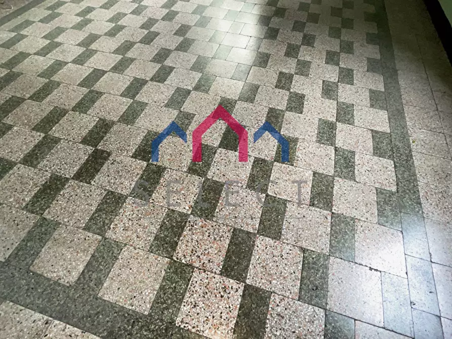 Immagine 21 di Palazzo in vendita  a Bagni Di Lucca