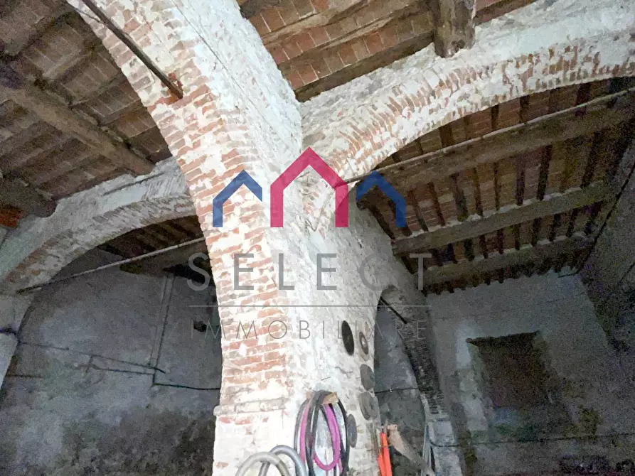 Immagine 81 di Palazzo in vendita  a Bagni Di Lucca