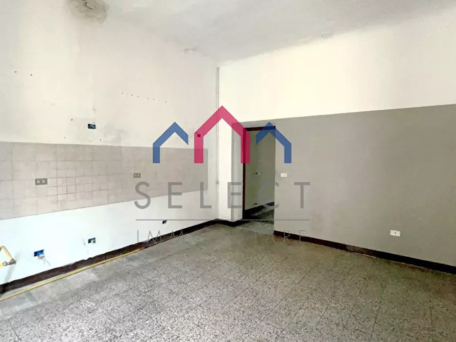 Immagine 17 di Palazzo in vendita  a Bagni Di Lucca