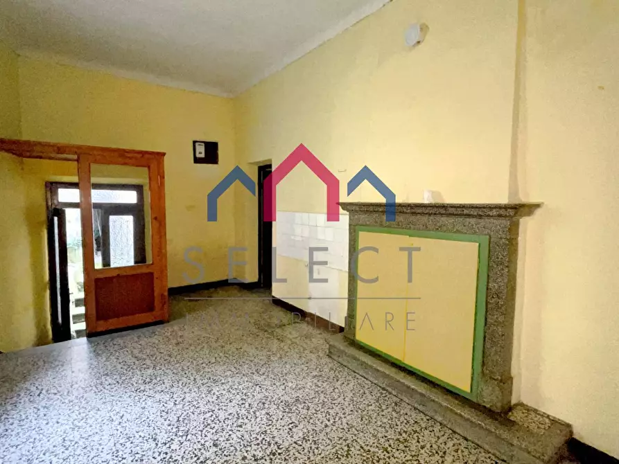Immagine 15 di Palazzo in vendita  a Bagni Di Lucca