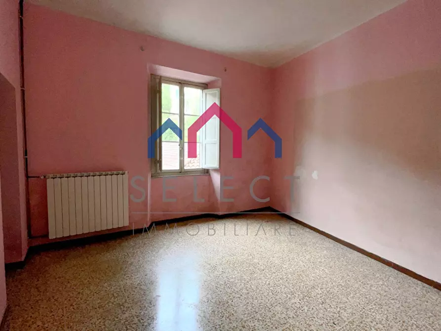 Immagine 52 di Palazzo in vendita  a Bagni Di Lucca