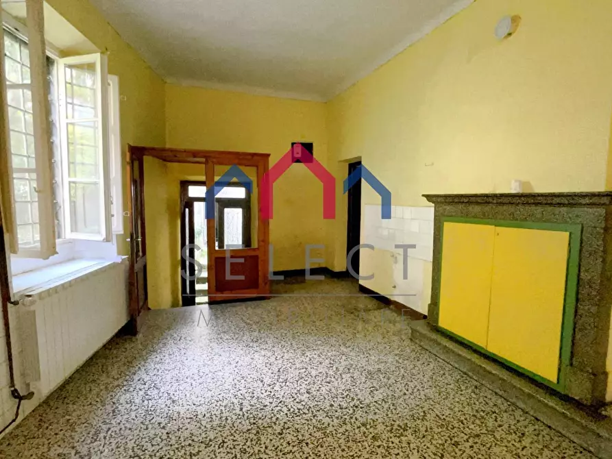 Immagine 35 di Palazzo in vendita  a Bagni Di Lucca