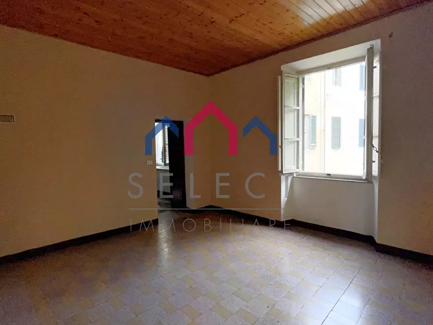 Immagine 32 di Palazzo in vendita  a Bagni Di Lucca