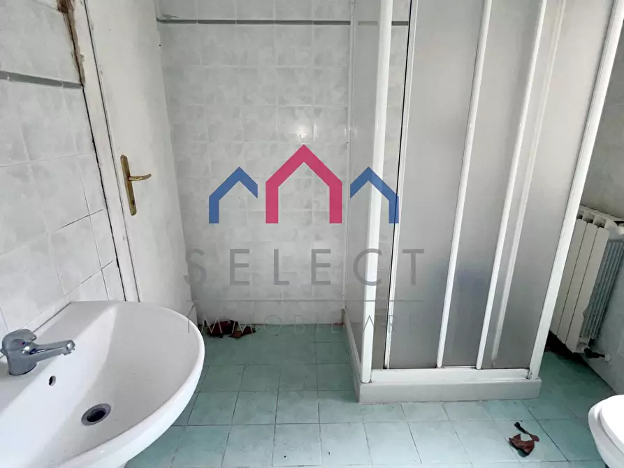 Immagine 62 di Palazzo in vendita  a Bagni Di Lucca