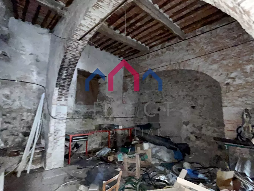 Immagine 77 di Palazzo in vendita  a Bagni Di Lucca
