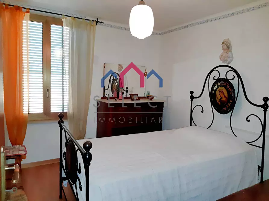 Immagine 48 di Casa semindipendente in vendita  a Borgo A Mozzano