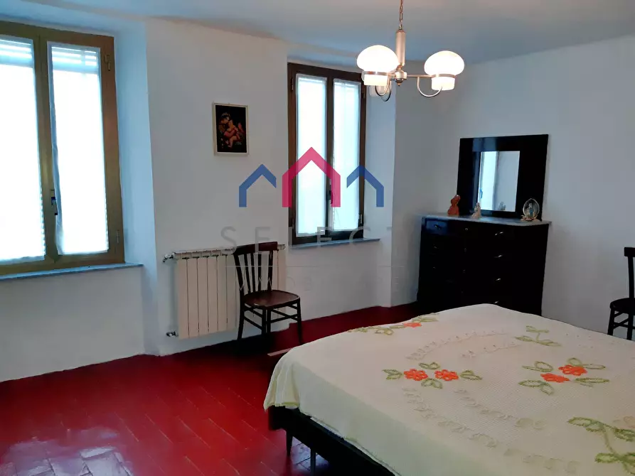 Immagine 42 di Casa semindipendente in vendita  a Borgo A Mozzano