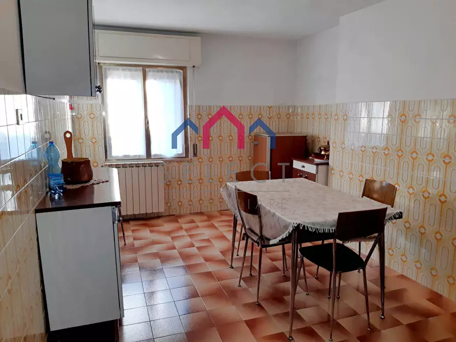 Immagine 27 di Casa semindipendente in vendita  a Borgo A Mozzano