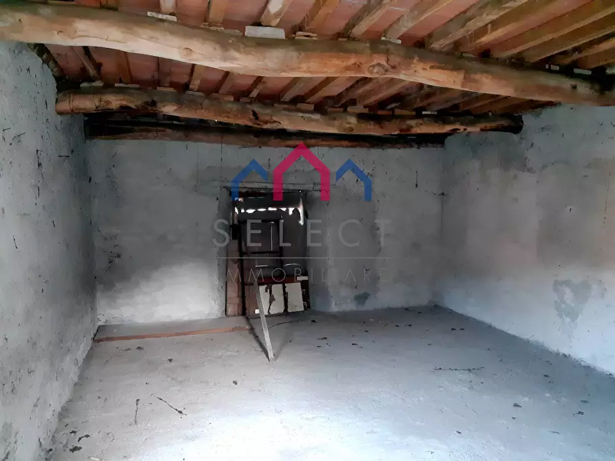 Immagine 72 di Casa semindipendente in vendita  a Borgo A Mozzano