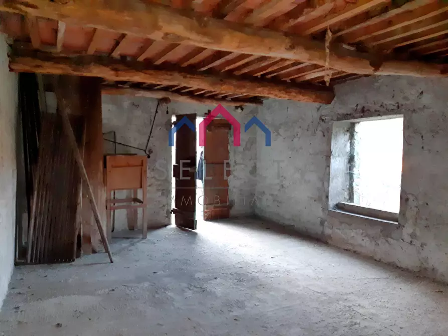 Immagine 74 di Casa semindipendente in vendita  a Borgo A Mozzano