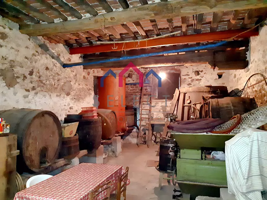 Immagine 66 di Casa semindipendente in vendita  a Borgo A Mozzano