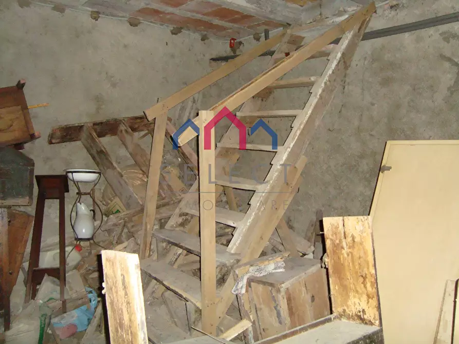 Immagine 38 di Casa semindipendente in vendita  a Borgo A Mozzano