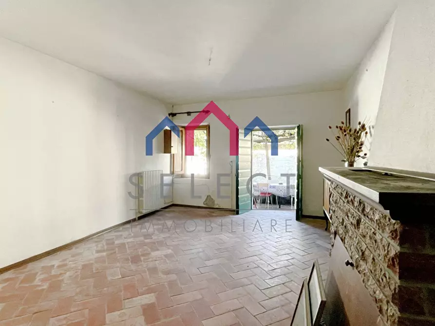 Immagine 16 di Casa semindipendente in vendita  a Borgo A Mozzano