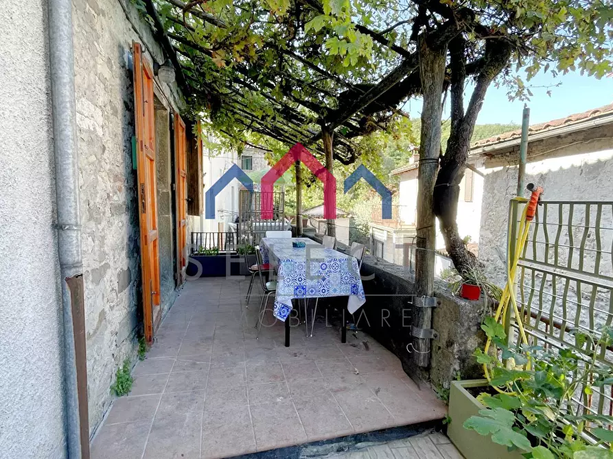 Immagine 3 di Casa semindipendente in vendita  a Borgo A Mozzano