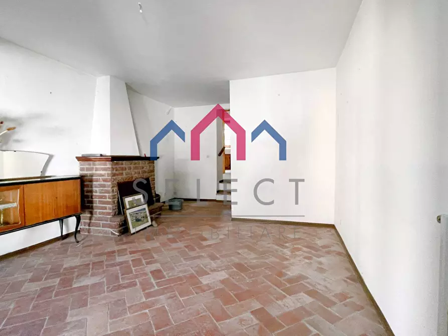 Immagine 11 di Casa semindipendente in vendita  a Borgo A Mozzano