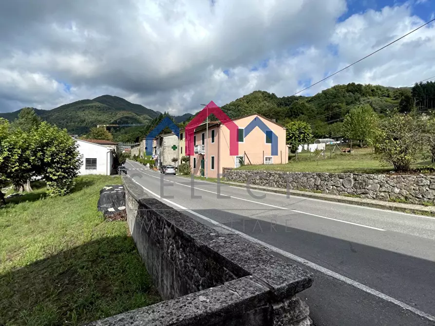 Immagine 65 di Appartamento in vendita  a Pescaglia