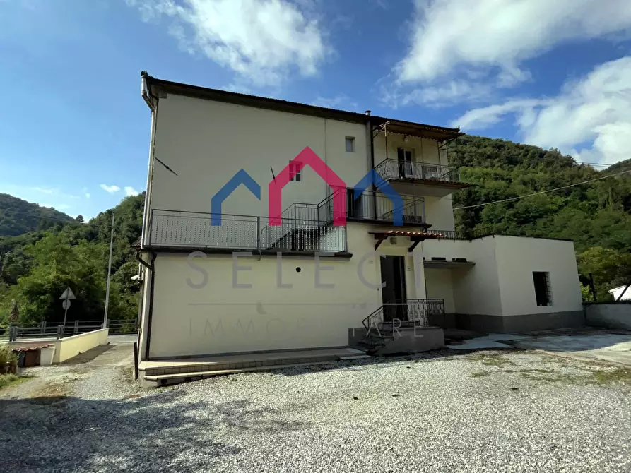 Immagine 58 di Appartamento in vendita  a Pescaglia