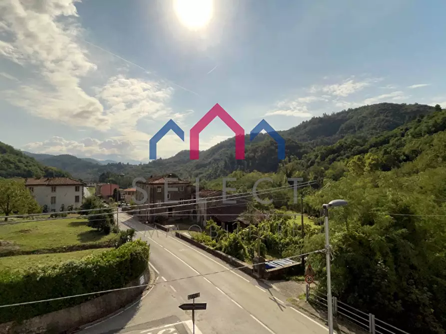 Immagine 2 di Appartamento in vendita  a Pescaglia