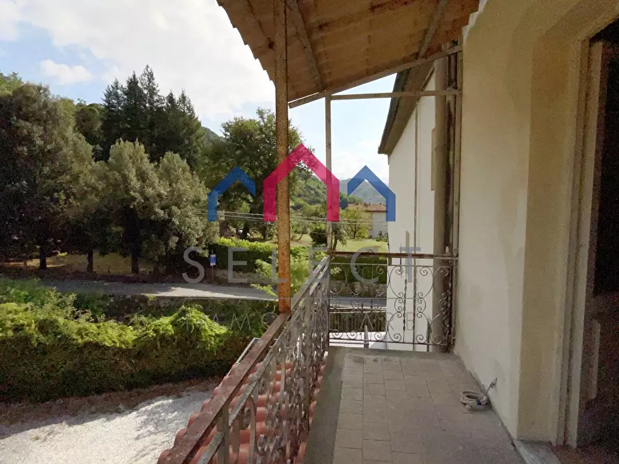 Immagine 22 di Appartamento in vendita  a Pescaglia