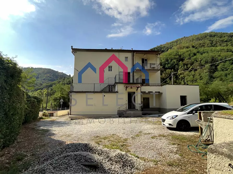 Immagine 59 di Appartamento in vendita  a Pescaglia