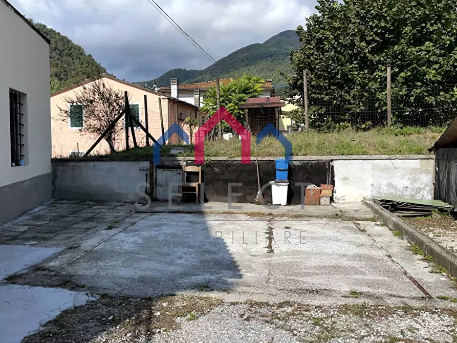 Immagine 60 di Appartamento in vendita  a Pescaglia