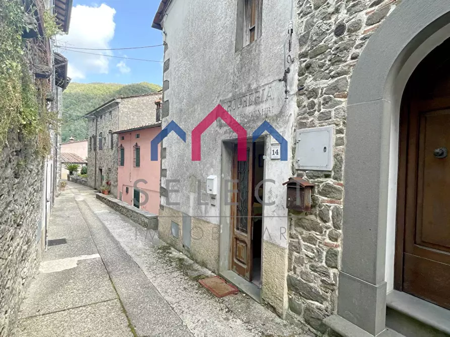 Immagine 5 di Casa semindipendente in vendita  a Pescaglia