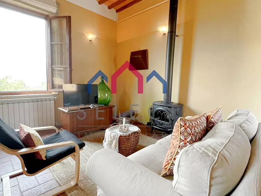 Immagine 42 di Appartamento in vendita  a Barga