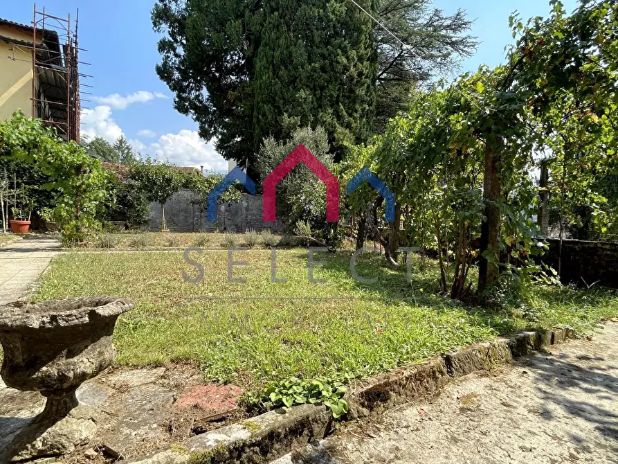 Immagine 10 di Appartamento in vendita  a Barga