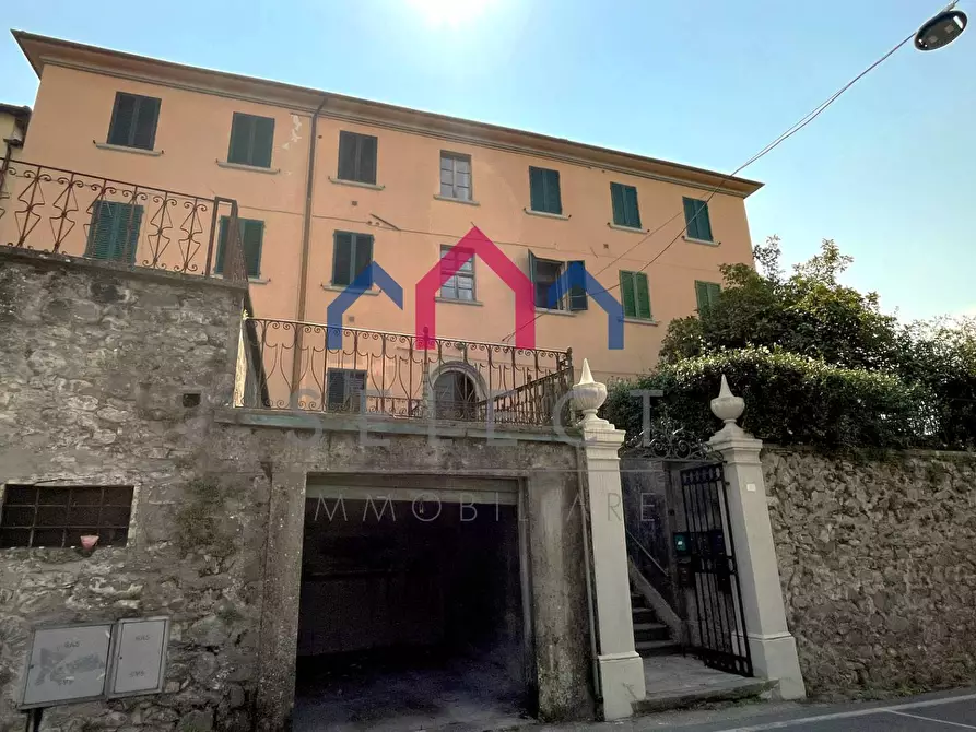 Immagine 2 di Appartamento in vendita  a Barga