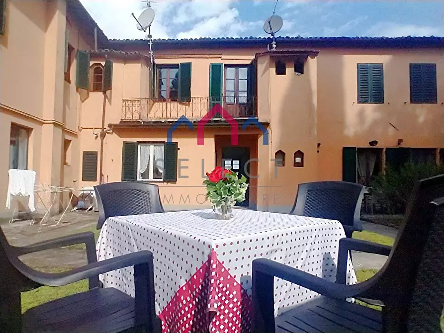 Immagine 14 di Appartamento in vendita  a Barga