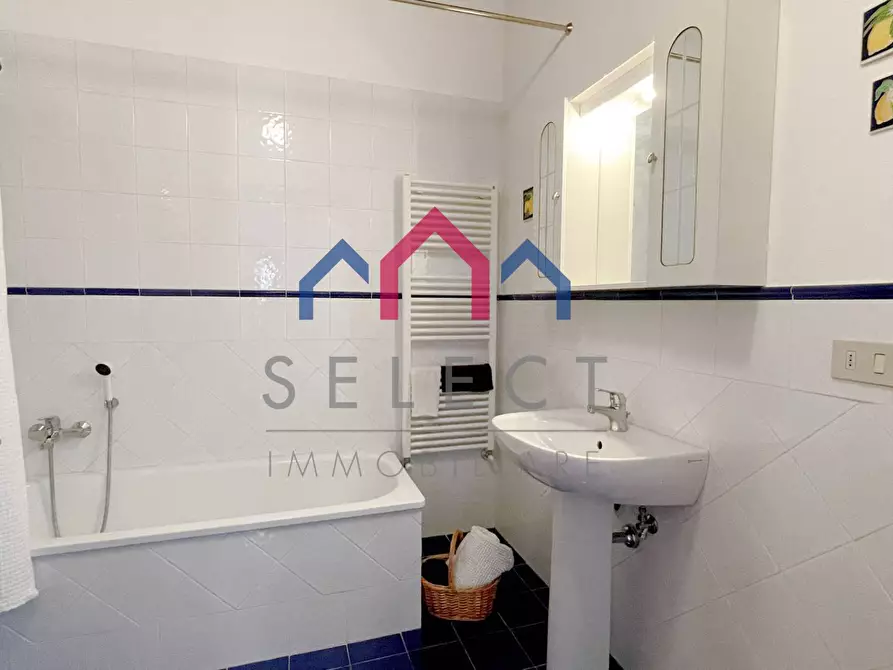 Immagine 57 di Appartamento in vendita  a Barga