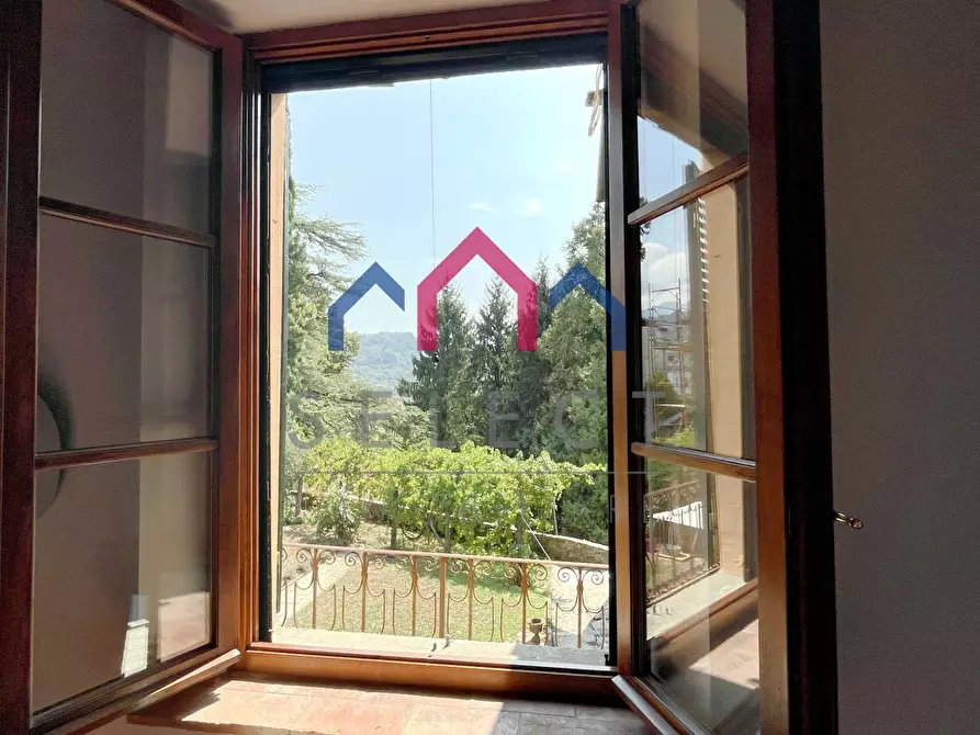 Immagine 60 di Appartamento in vendita  a Barga