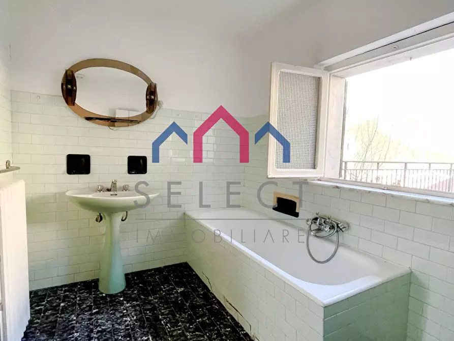 Immagine 46 di Casa semindipendente in vendita  a Sillano Giuncugnano